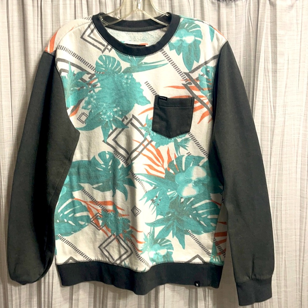 Hurley guys sweatshirt with pocket. Size Large.